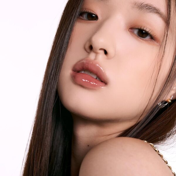 rom&nd Glasting Color Gloss (02 NUTTY VAGUE) | Kbeauty, Plumping, Glossy, Moisturizng, Natural Color, Long-lasting - Image 10