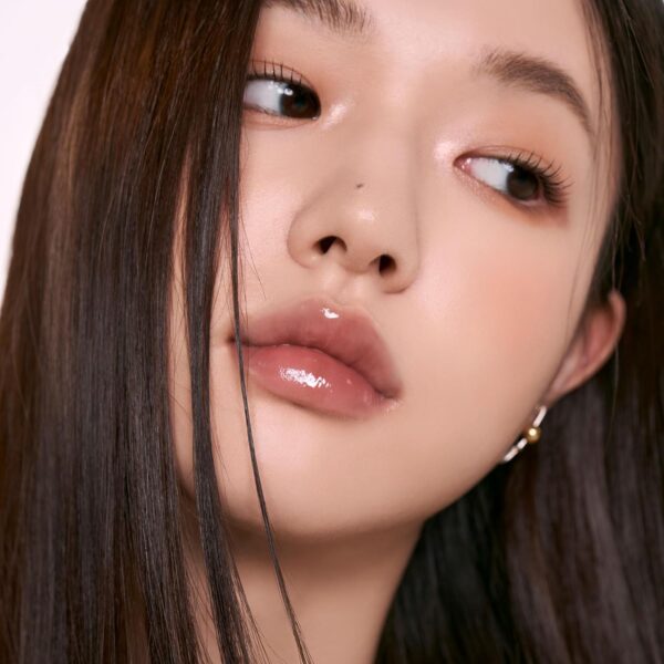 rom&nd Glasting Color Gloss (02 NUTTY VAGUE) | Kbeauty, Plumping, Glossy, Moisturizng, Natural Color, Long-lasting - Image 9
